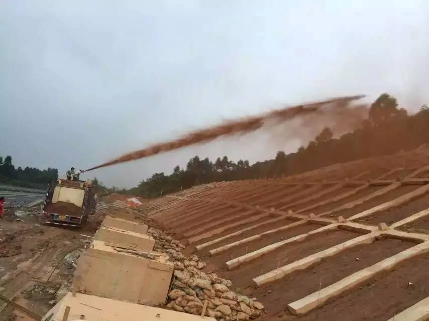 125千瓦東方紅客土噴播機施工案例